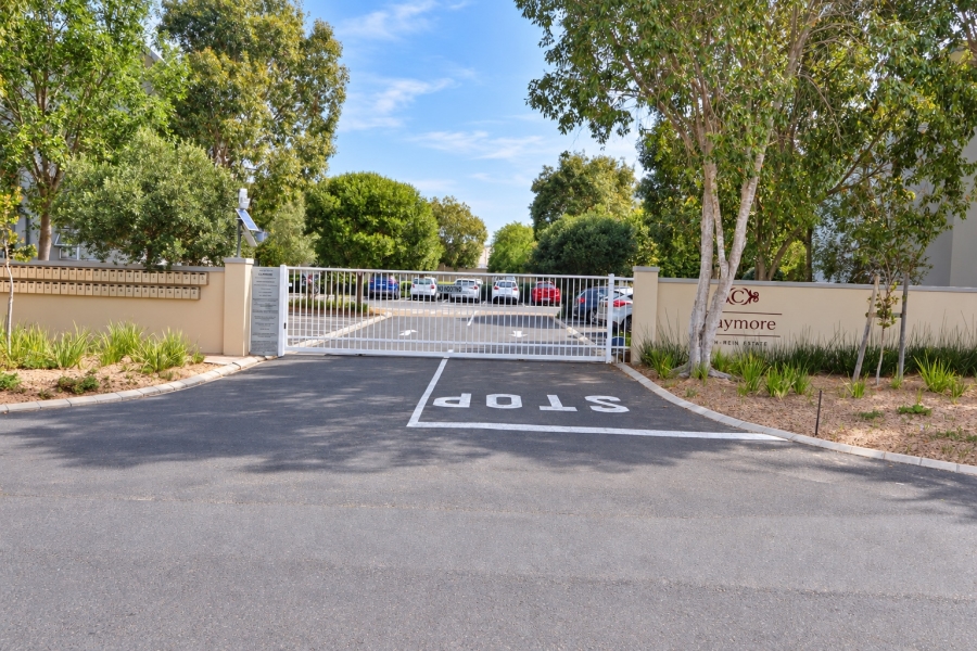 To Let 2 Bedroom Property for Rent in Buh Rein Estate Western Cape